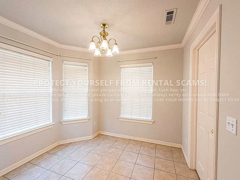 245 Ravenwood Rd — Photo 7