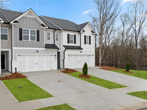 265 Sound Cir, Stockbridge, GA 30281