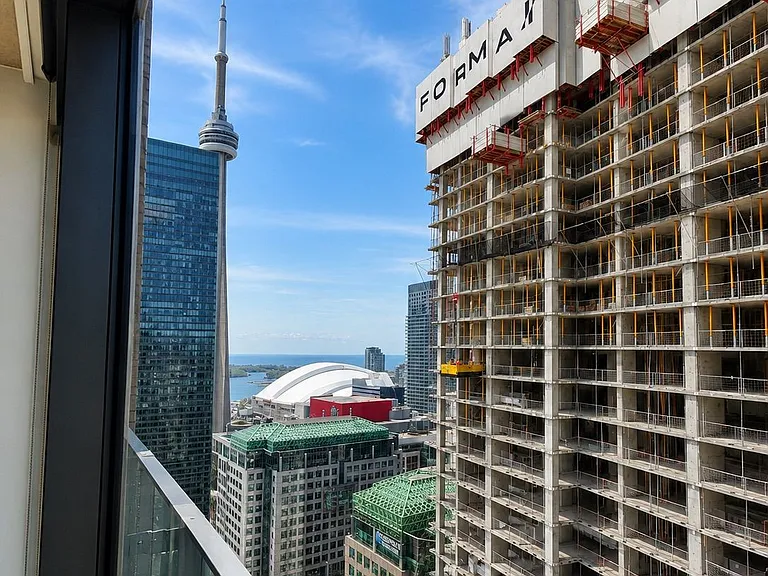 224 King St W #3001 — Photo 9