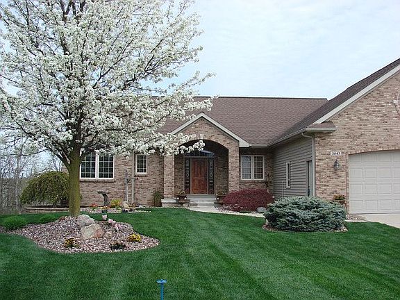 3rd image of 3247 Primrose Dr