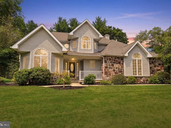 879 Haldeman Rd, Schwenksville, PA 19473