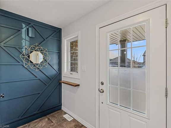 5th image of 45 Trillium Way