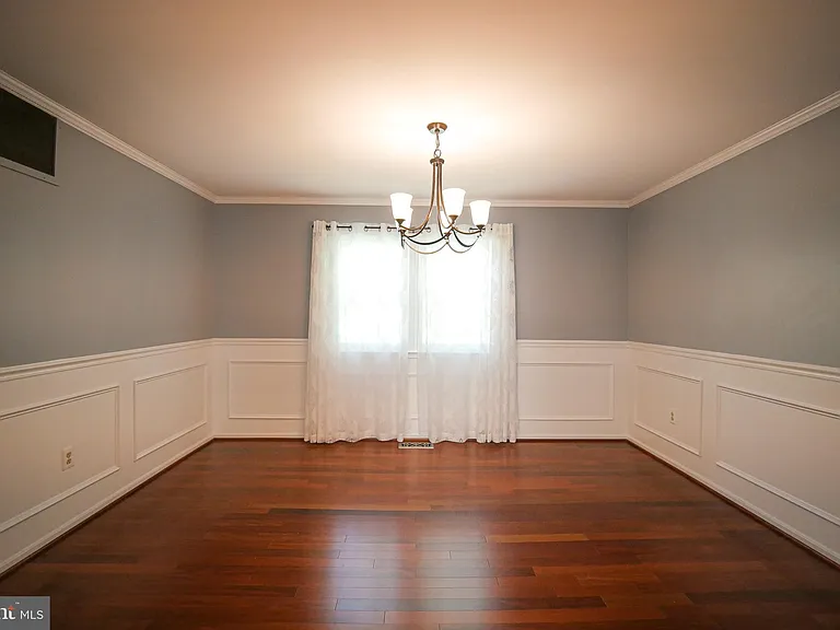 13210 Nickleson Dr — Photo 13