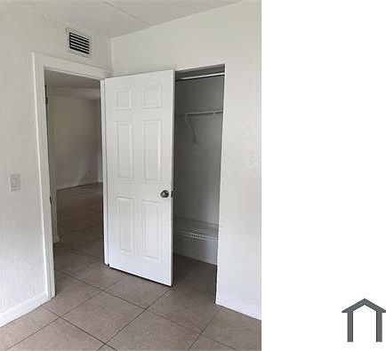 4th image of 906 2nd St APT 7
