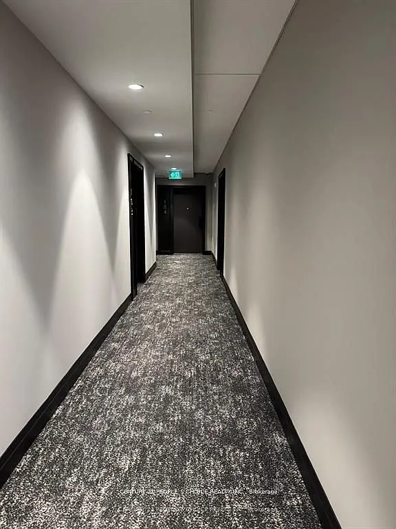 490 Gordon Krantz Ave — Photo 1