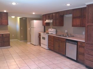 409 Jackson St #B, Warrensburg, MO 64093