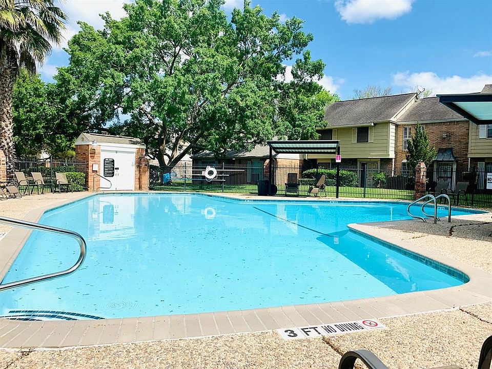 1st image of 6305 Creekbend Dr #125