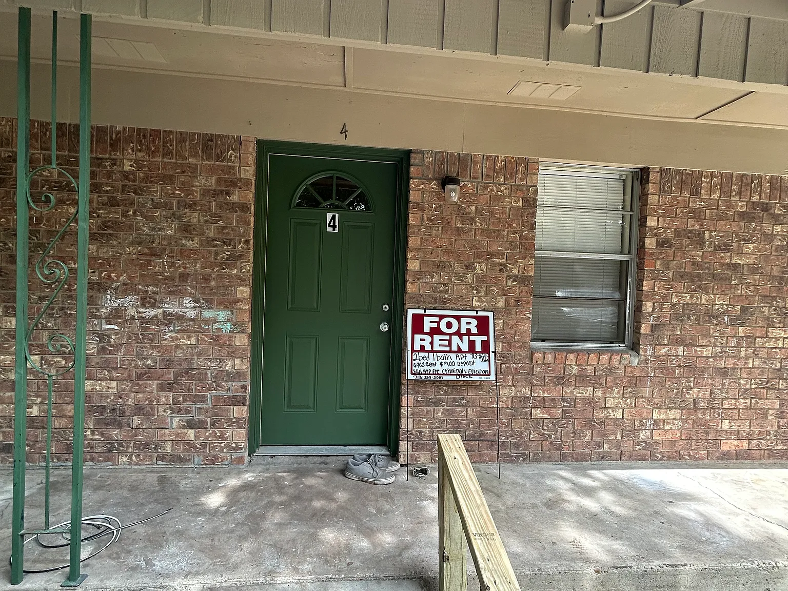 2 bed, 900 sqft, $900 — Photo 2