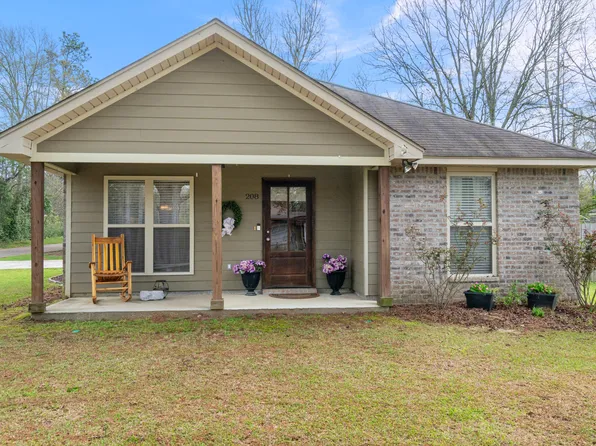 208 North St, Petal, MS 39465
