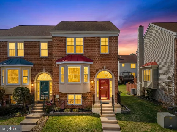 299 Saint Michaels Cir, Odenton, MD 21113