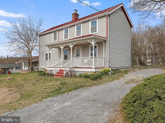 3rd image of 190 Taylor St