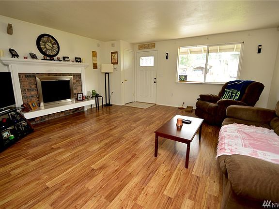 5th image of 14120 & 14122 107th Av Ct E
