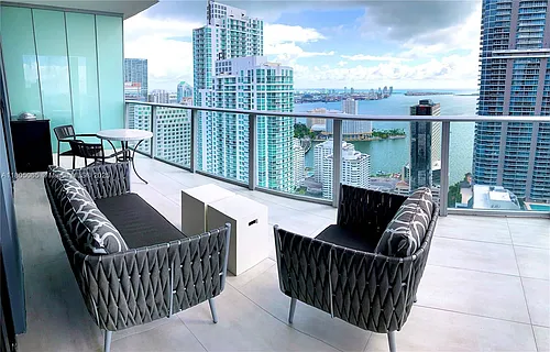 1010 Brickell Ave #4205 Photo 1