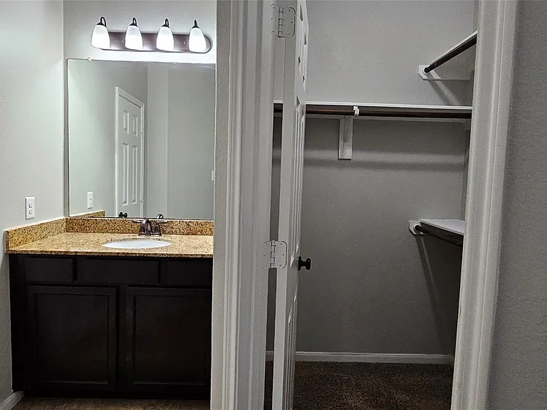 6027 Turner Shadow Ln — Photo 30