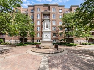 787 Graceland Ave #604, Des Plaines, IL 60016