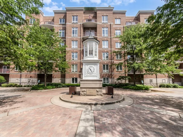 787 Graceland Ave Unit 604B, Des Plaines, IL 60016
