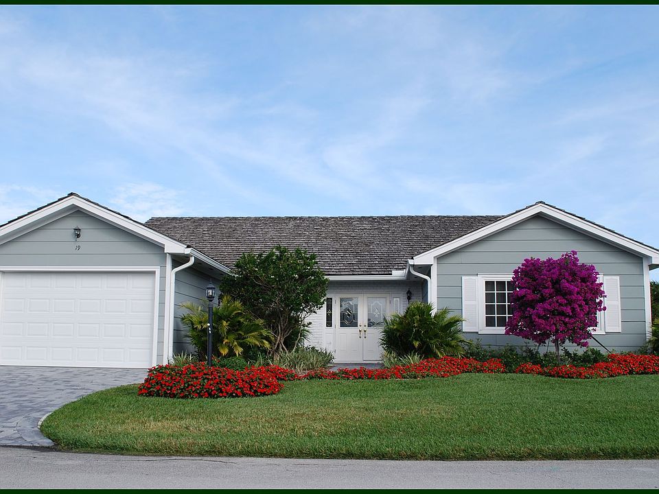 1st image of 19 Holly Dr
