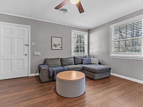 4th image of 4079 Philwood Ave
