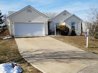 2697 Thistlewood Dr, Howell, MI 48843