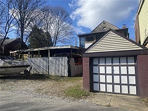 2nd image of 2728 Middletown Rd