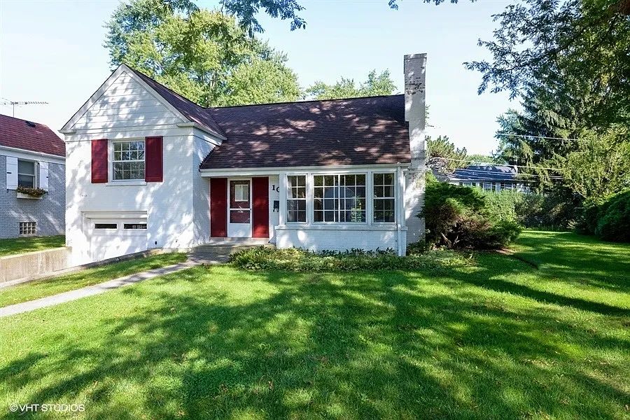 10 Williamsburg Ct photo 1