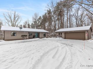 4736 Burton St SE, Kentwood, MI 49546