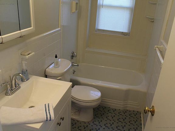 2nd image of 105 Verchild St #2