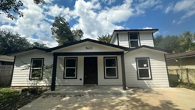 1st image of 8433 Lenore St