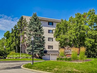 1S150 Spring Rd APT 2H, Oakbrook Terrace, IL, 60181
