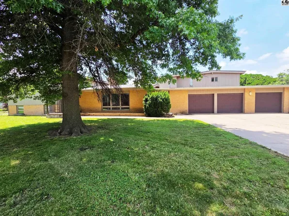 5 Juanita St, South Hutchinson, KS 67505
