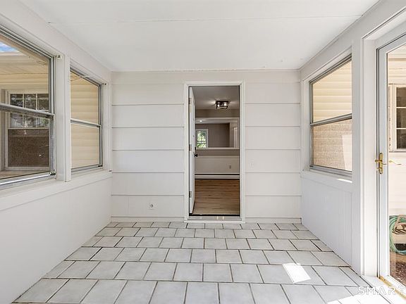 5th image of 32 Kaynor Drive