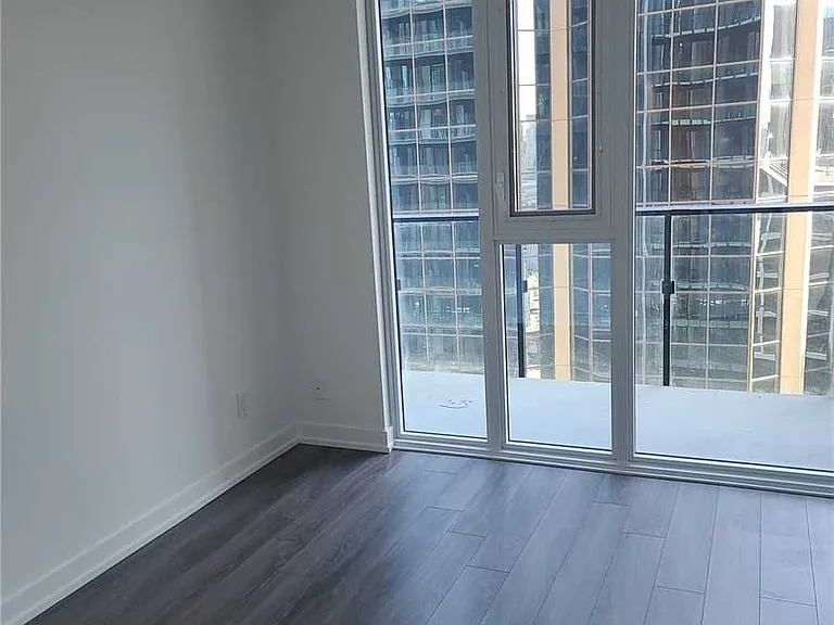 20 Edward St #1009 — Photo 15