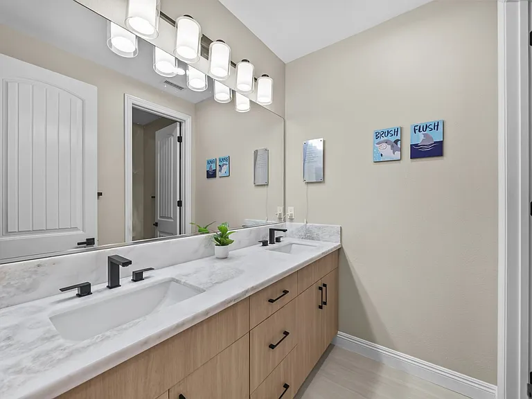21928 Cortina Pl — Photo 41