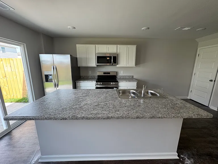 173 Driftwood Ln — Photo 5