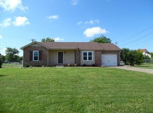 306 Broadmore Dr, Clarksville, TN 37042