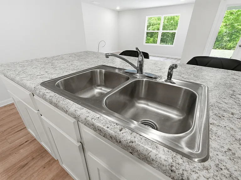 5367 Peach Dr — Photo 26