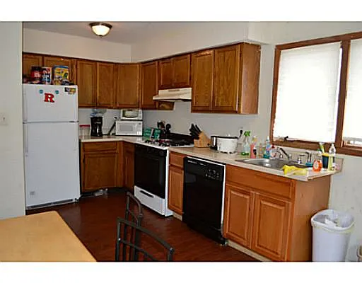 10 Neilson St APT E photo 1