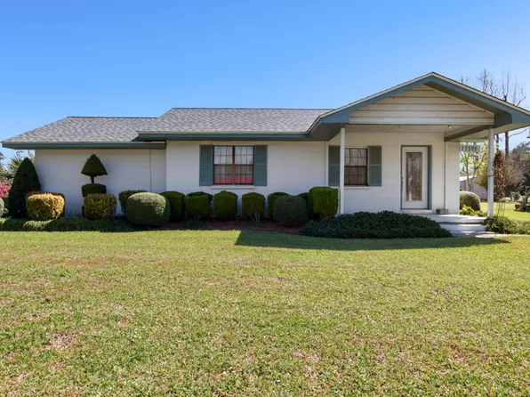 17595 NE Pear St, Blountstown, FL 32424