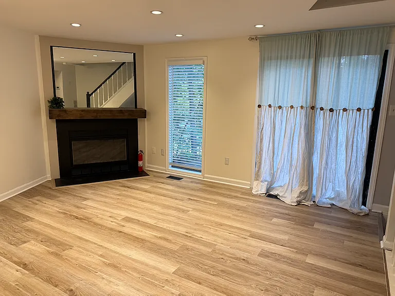 11289 Silentwood Ln — Photo 3