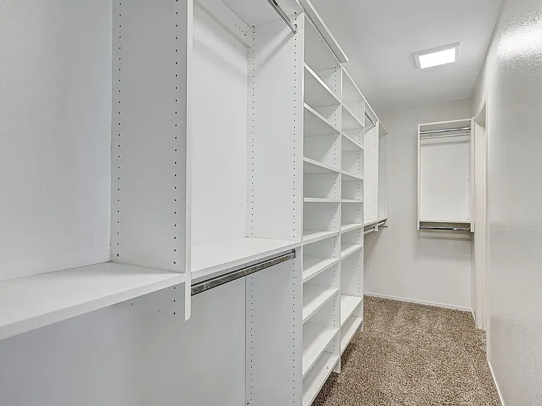 10130 Walhalla Plateau Ct — Photo 37