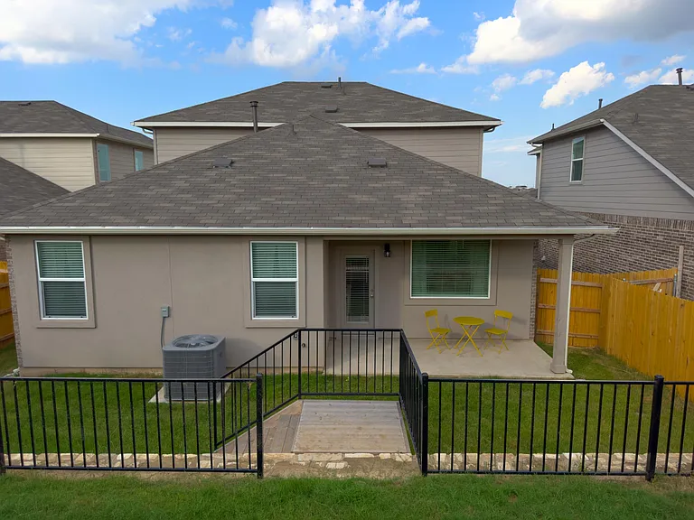220 Brooklyn Dr — Photo 30