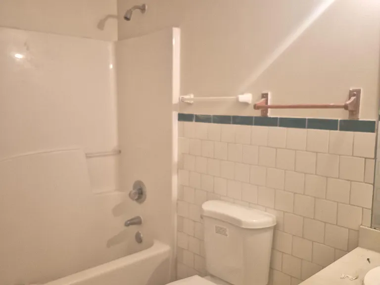 Racquet Club Cir NW — Photo 6