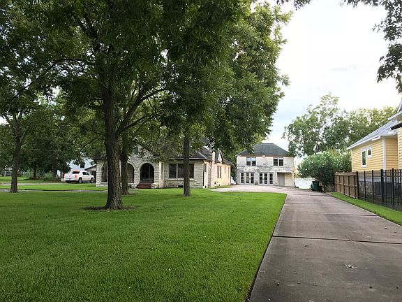 4th image of 1905 1/2 Missouri St