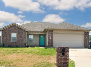 23 Lakeside Dr, Ward, AR 72176