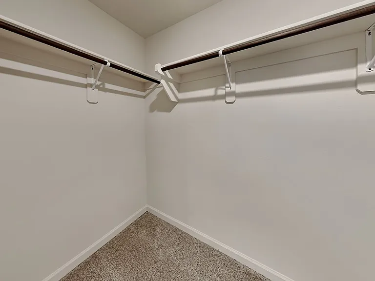 6101 Green Meadow Ln — Photo 12