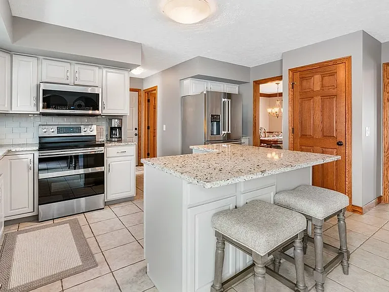 5909 Royal Hill Cir NE — Photo 13