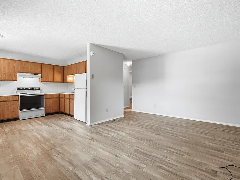 1496 E Kammerer Rd — Photo 7