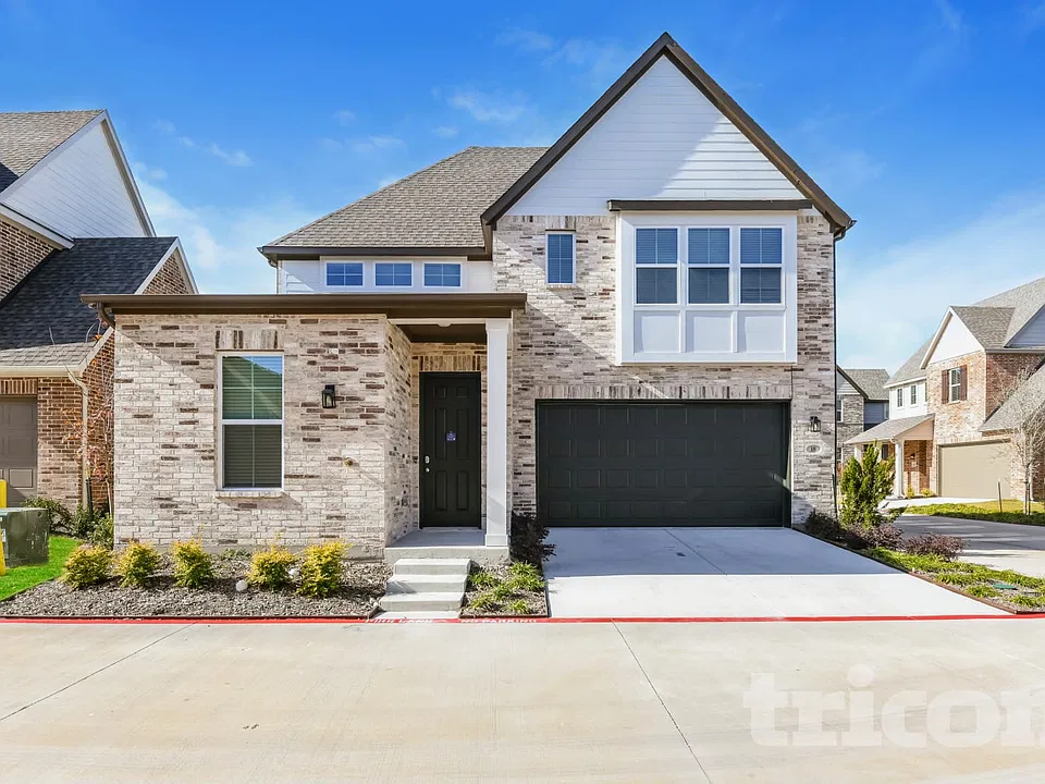 309 Lincoln Meadows Cir