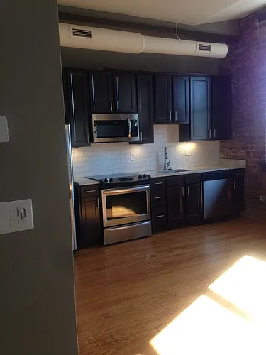 Floor plan 406