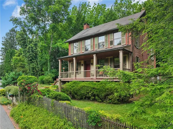 1867 Old Mill Rd, Bethlehem, PA 18015